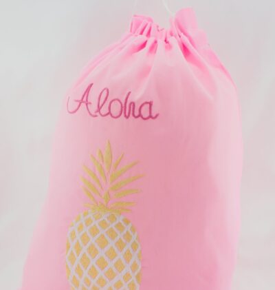 「Aloha」パイナップル刺繍入りトラベル巾着